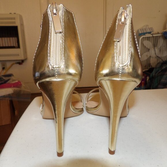 NWOT NWOB Lulus Gold Glitzy Holiday Party Stiletto Heels Never Worn Sz 7.5 - Picture 2 of 6